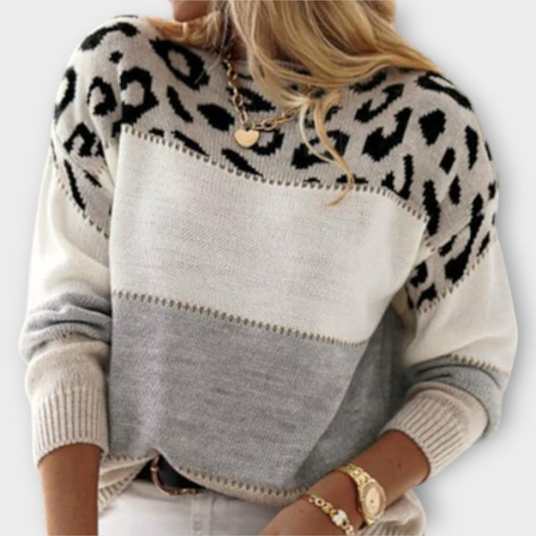 Cheyenne - Casual jumper with leo design