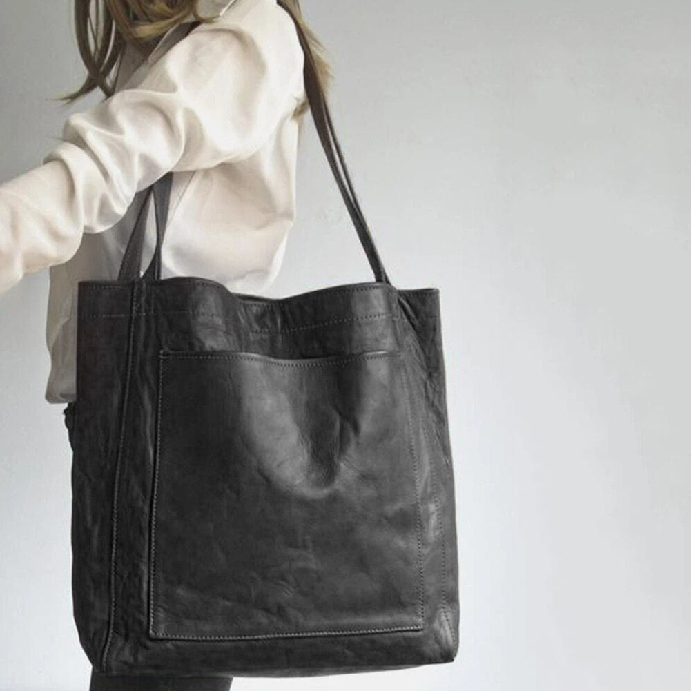 Giulia. - Elegant and practical leather bag